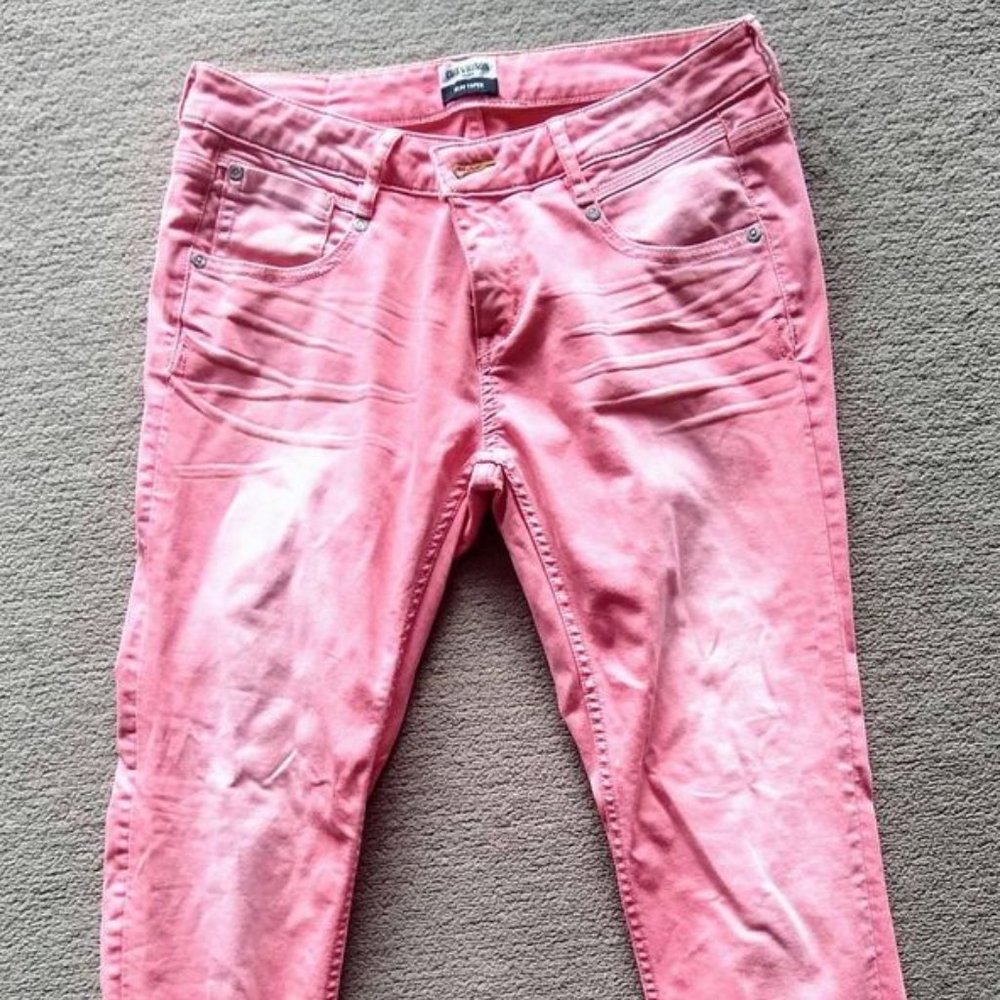 Chevignon brand new women's pink jeans